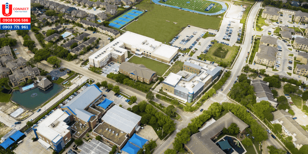 Giới thiệu về trường trung học The Village, bang Texas, Mỹ